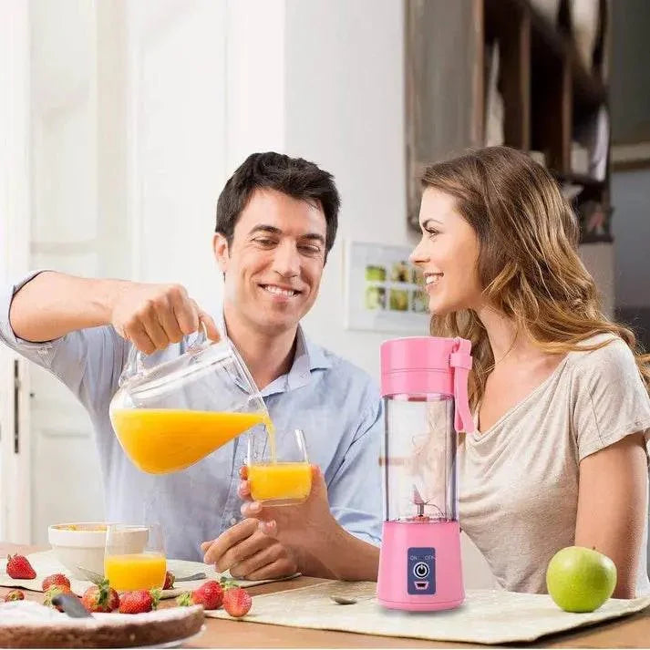 Portable USB Blender by QuickTechQuickTechQuickTechSmall travel blender for juice & shakes – QuickTech QuickTech